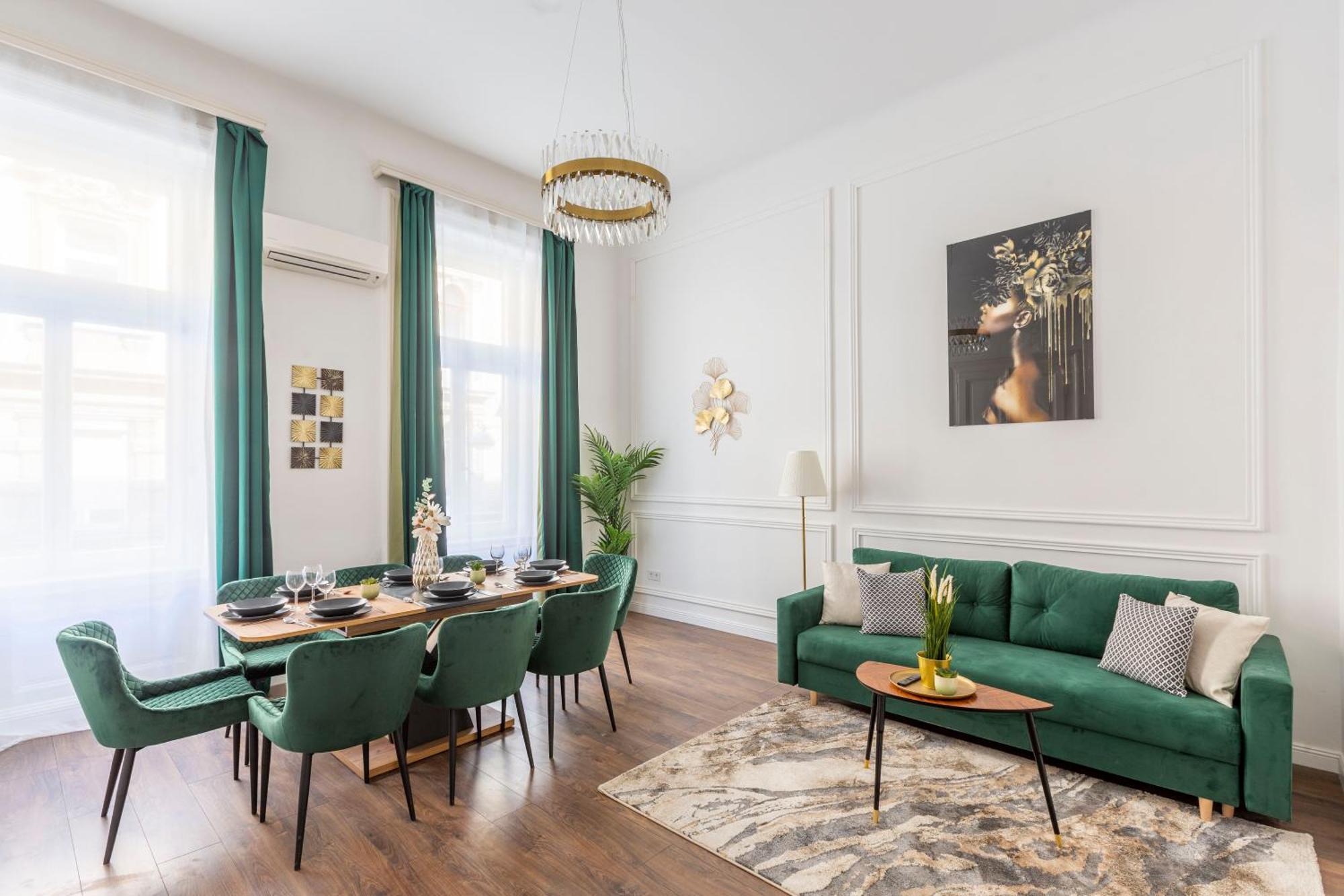 Apartmán Luxurious Prestige Next To The New York Cafe *